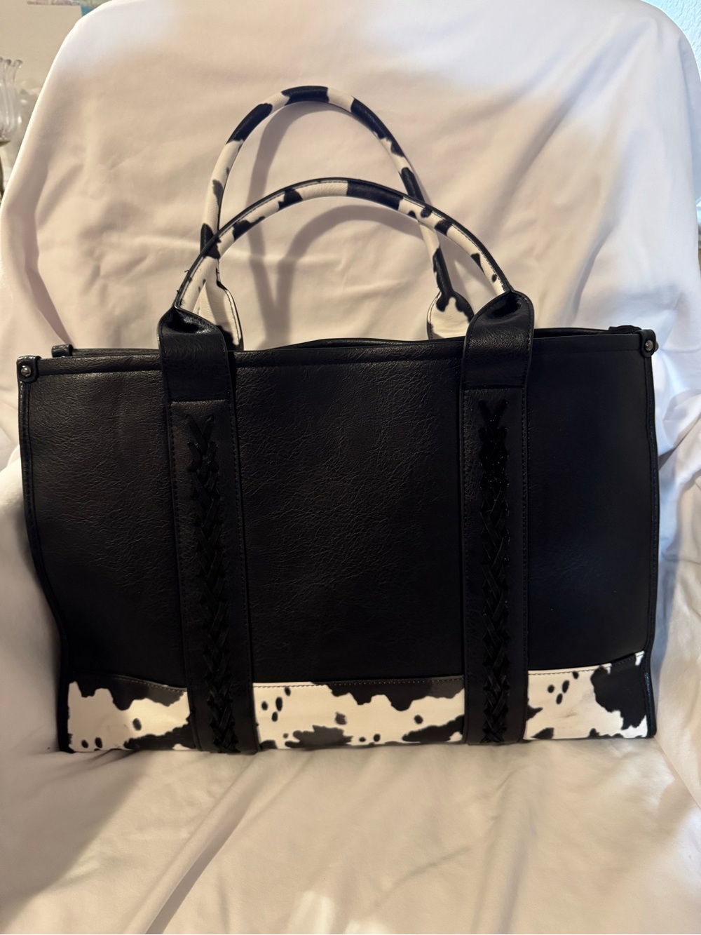NWOT Black and White cow print bottom/ Black Tote